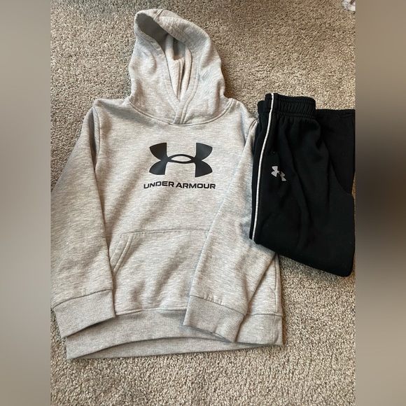 Under Armour Other - Under Armour Boys Sweat Set